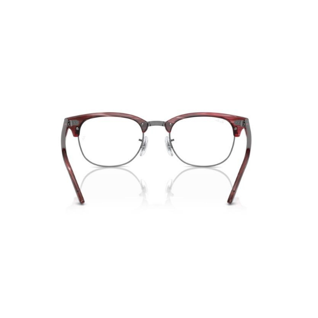 Ray-Ban RB 5154 CLUBMASTER col. 8376 è una montatura da vista in acetato striato rosso e calibro 51.