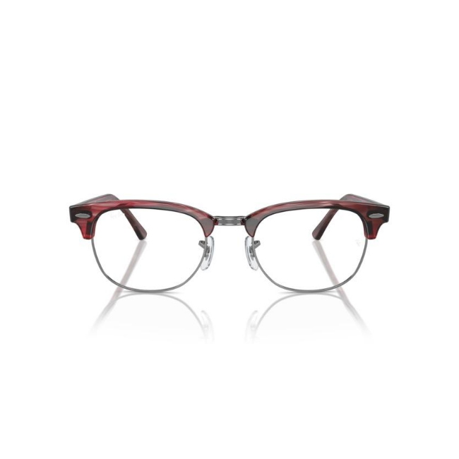 Ray-Ban RB 5154 CLUBMASTER col. 8376 è una montatura da vista in acetato striato rosso e calibro 51.