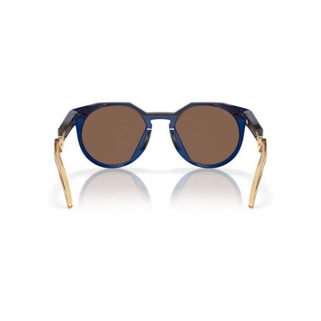 Oakley OO 9242 HSTN KYLIAN MBAPPE' SIGNATURE SERIES col. 11 è un occhiale da sole in acetato blu navy e blu trasparente e calibro 52.