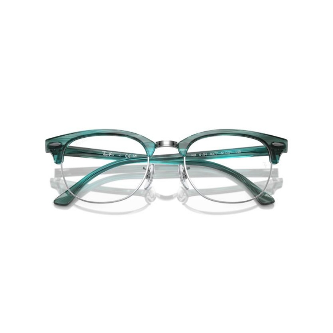 Ray-Ban RB 5154 CLUBMASTER col. 8377 è una montatura da vista in acetato striato verde e calibro 51.