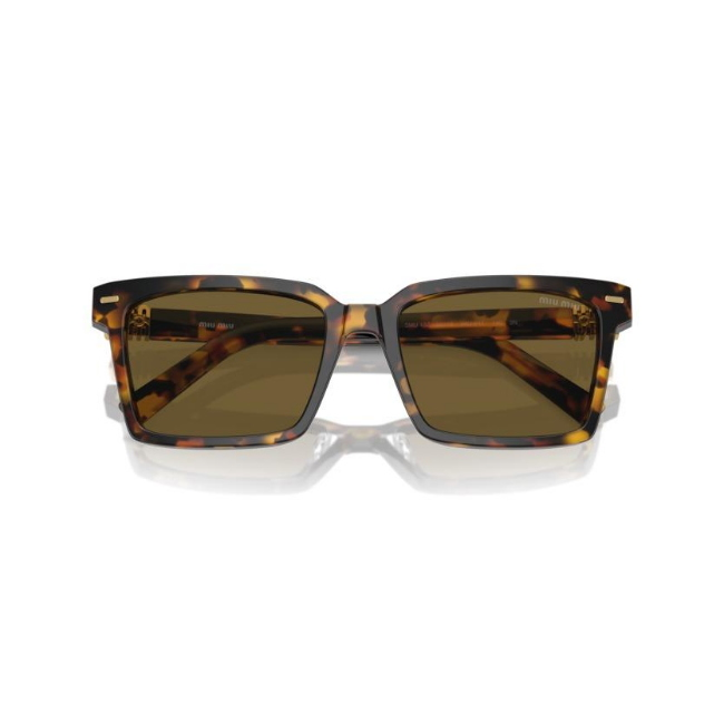 Miu Miu SMU 13Z col. VAU-01T è un occhiale da sole in acetato marrone tartarugato e calibro 55.