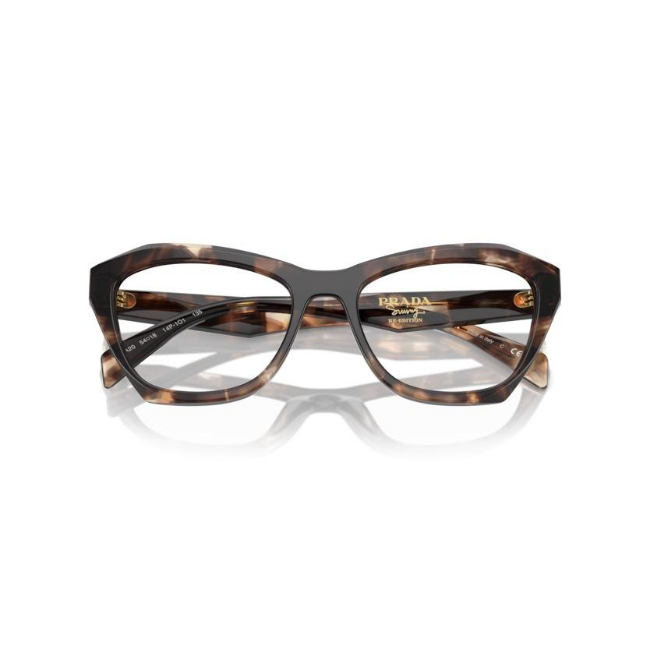 Prada VPR A20 col. 14P-1O1 è una montatura da vista da donna in acetato marrone tartarugato, dalla forma farfalla e calibro 54.