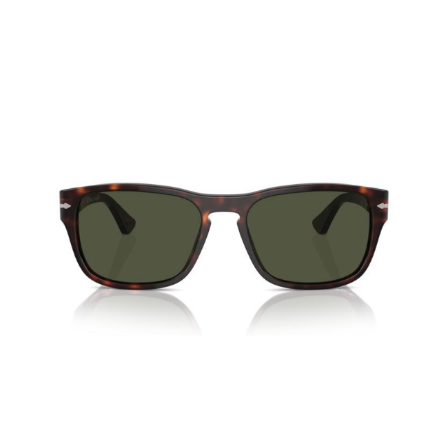 Persol PO3341-S col. 24/31 è un occhiale da sole da donna in acetato marrone tartarugato, dalla forma pillow e calibro 55.
