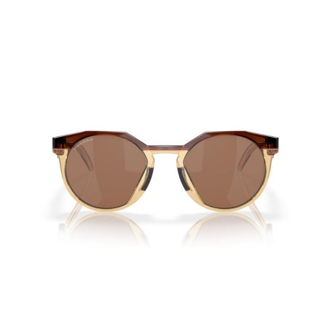 Oakley OO 9242 HSTN KYLIAN MBAPPE' SIGNATURE SERIES col. 07 è un occhiale da sole in ambra scuro/giallo curry chiaro e calibro 52.