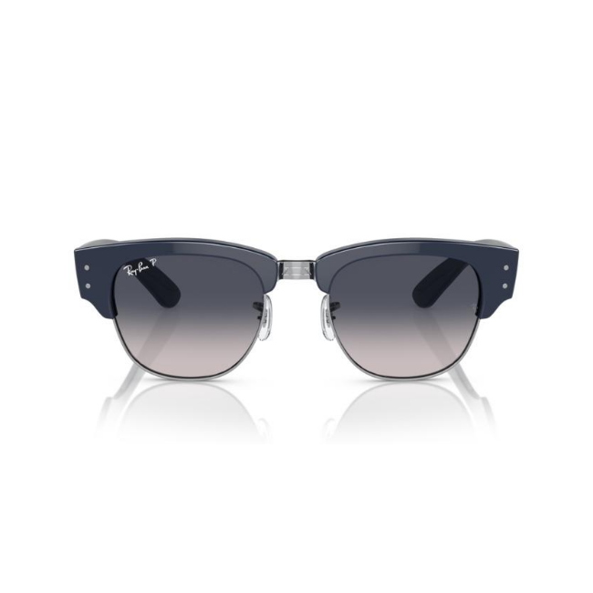 Ray-Ban RB 0316S col. 136678 è un occhiale da sole in acetato fotocromatiche viola a onde e calibro 53.