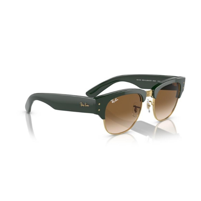 Ray-Ban RB 0316S col. 136851 è un occhiale da sole in acetato fotocromatiche viola a onde e calibro 53.