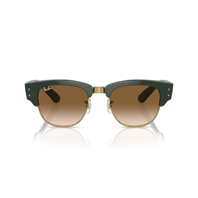 Ray-Ban RB 0316S col. 136851 è un occhiale da sole in acetato fotocromatiche viola a onde e calibro 53.