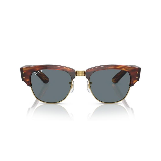 Ray-Ban RB 0316S col. 954/3R è un occhiale da sole in acetato fotocromatiche viola a onde e calibro 53.