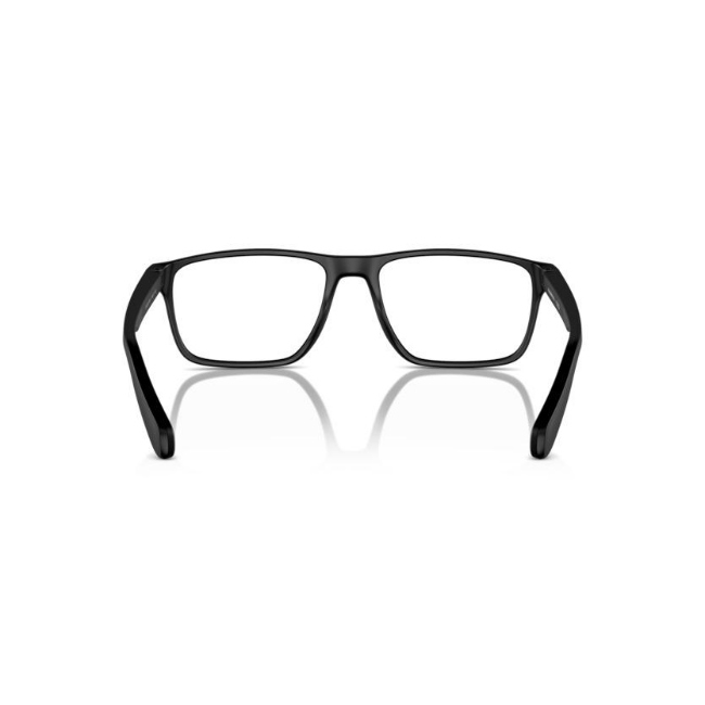 Emporio Armani EA 3233 col. 5001 è una montatura da vista in acetato nero opaco e calibro 56.