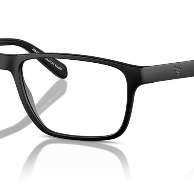 Emporio Armani EA 3233 col. 5001 è una montatura da vista in acetato nero opaco e calibro 56.