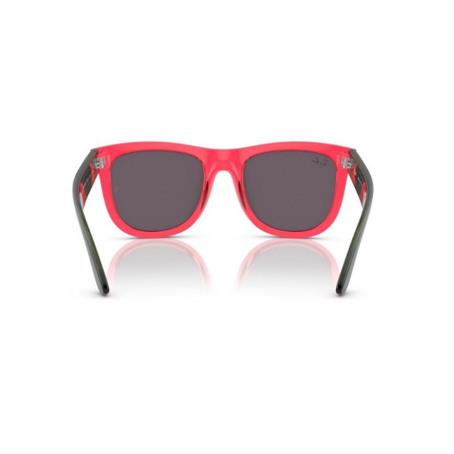 Ray-Ban RB R0502S WAYFARER REVERSE col. 67132O è un occhiale da sole in iniettato e calibro 53.
