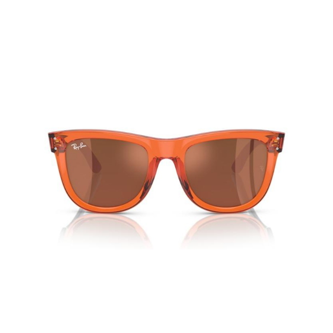 Ray-Ban RB R0502S WAYFARER REVERSE col. 6712GM è un occhiale da sole in iniettato e calibro 50.