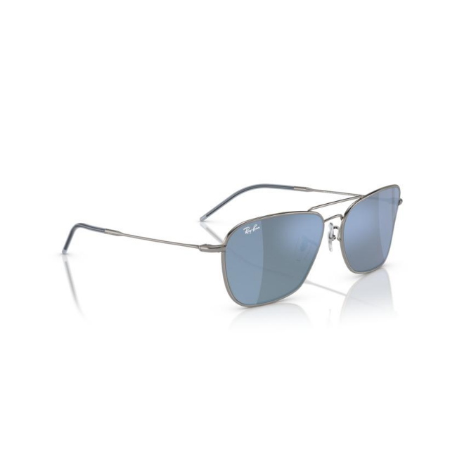 Ray-Ban RB R0102S CARAVAN REVERSE col. 004/GA è un occhiale da sole in metallo e calibro 58.