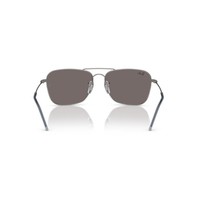 Ray-Ban RB R0102S CARAVAN REVERSE col. 004/GA è un occhiale da sole in metallo e calibro 58.