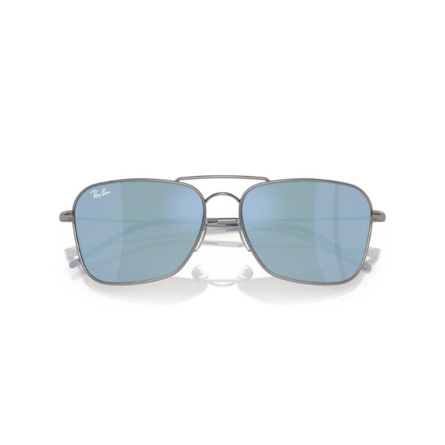 Ray-Ban RB R0102S CARAVAN REVERSE col. 004/GA è un occhiale da sole in metallo e calibro 58.