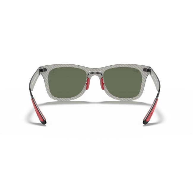 Ray-Ban RB 8395M col. F05471 è un occhiale da sole e calibro 52.