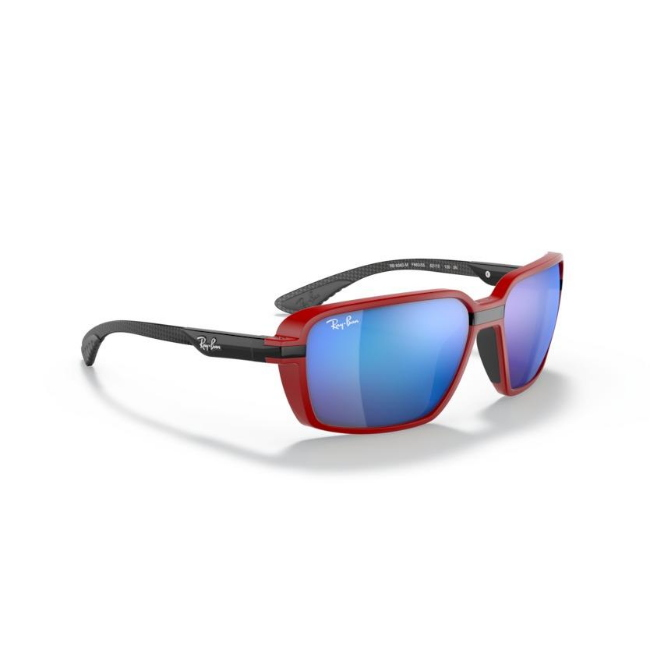 Ray-Ban RB 8360M col. F66355 è un occhiale da sole in nylon e calibro 62.
