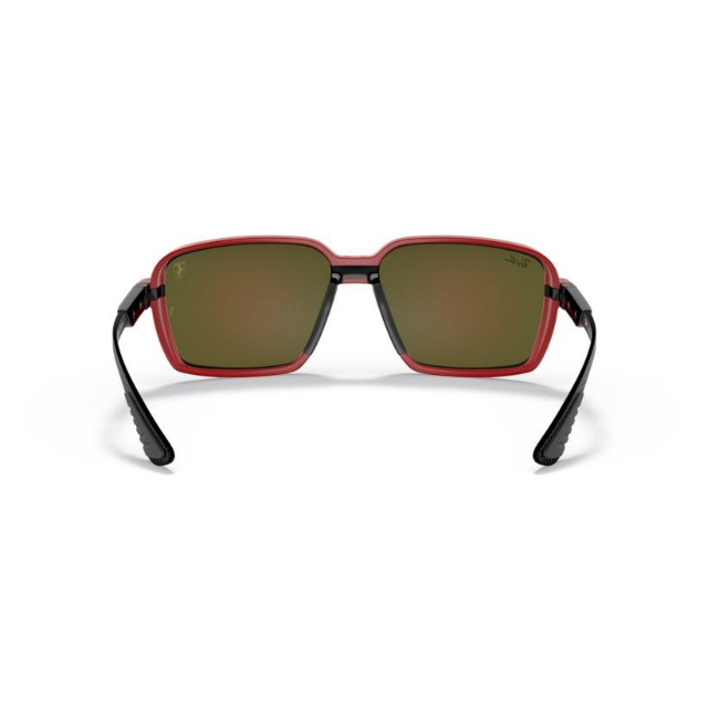 Ray-Ban RB 8360M col. F66355 è un occhiale da sole in nylon e calibro 62.