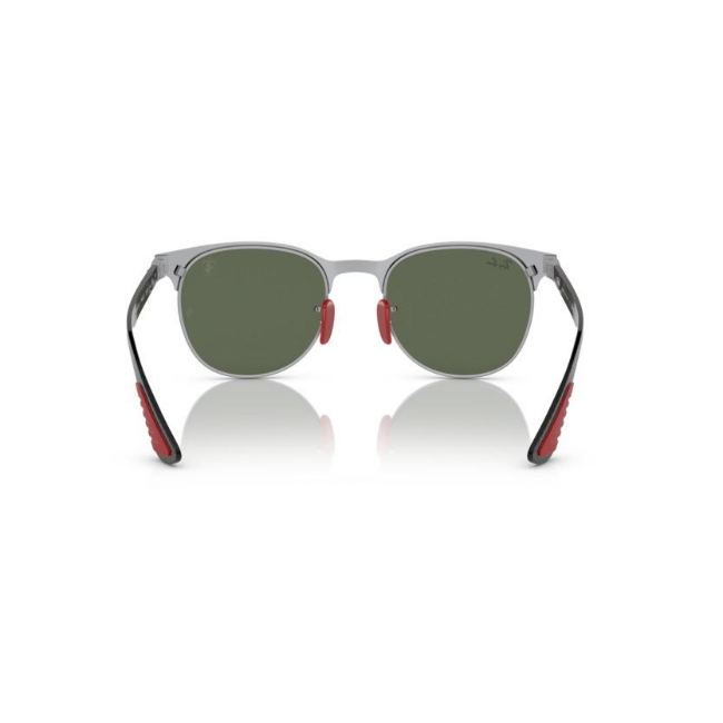 Ray-Ban RB 8327M col. F06071 è un occhiale da sole in acciaio e calibro 53.