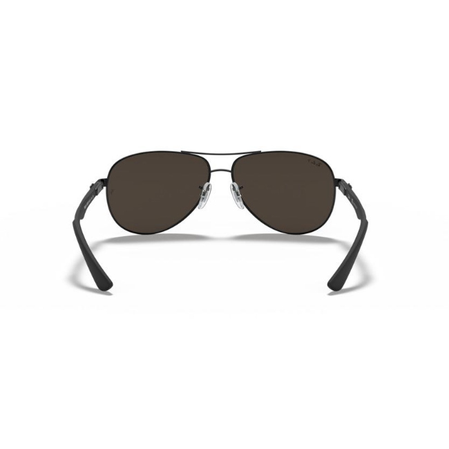 Ray-Ban RB 8313 col. 002/K7 è un occhiale da sole in metallo e calibro 61.