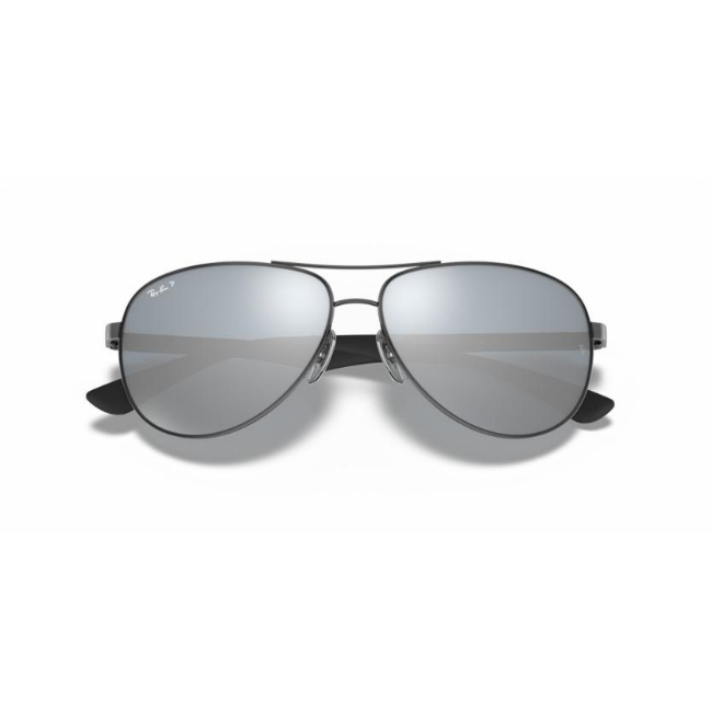 Ray-Ban RB 8313 col. 004/K6 è un occhiale da sole in metallo e calibro 61.