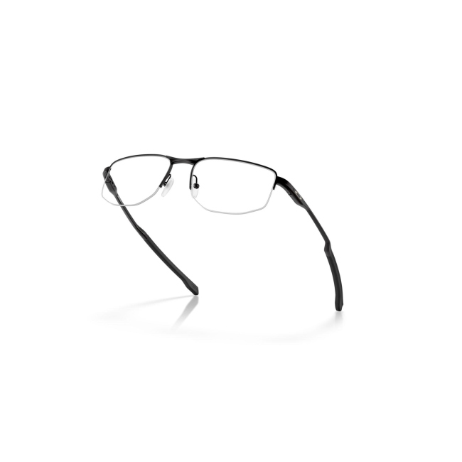 Oakley OX 3035 ADDAMS 0.5 col. 01 è una montatura da vista in nero satinato e calibro 54.