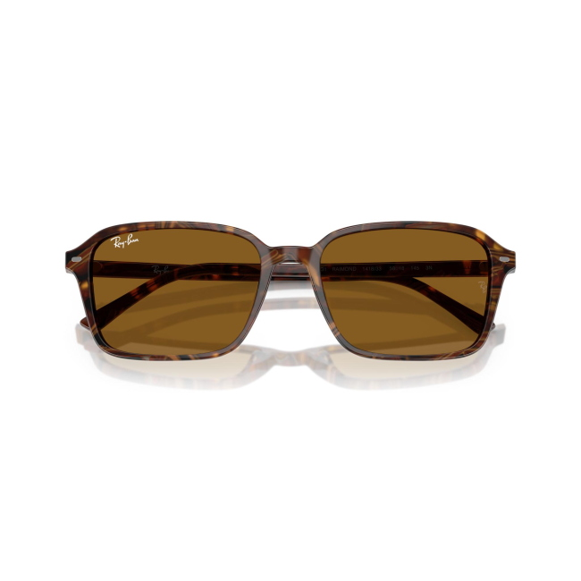 Ray-Ban RB 2231 RAIMOND col. 1418/33 è un occhiale da sole in acetato marrone tartarugato e calibro 56.