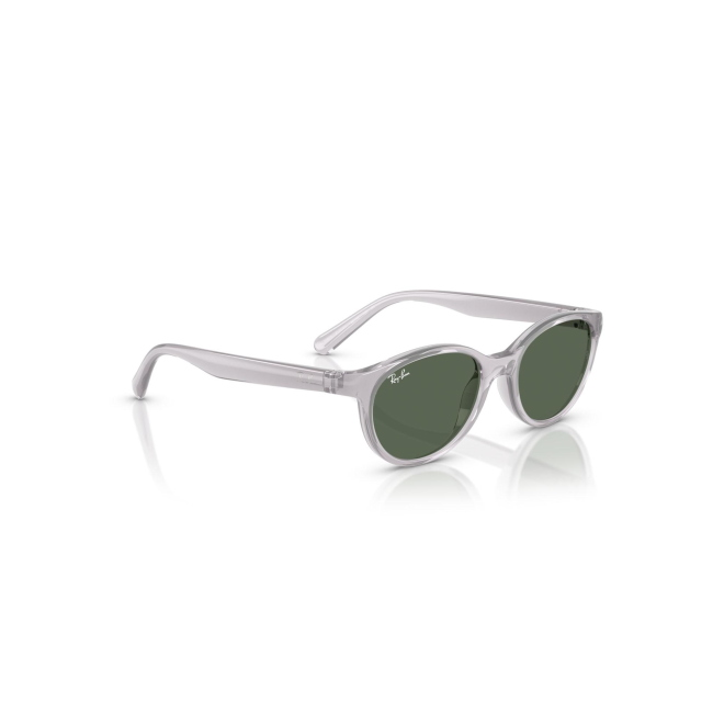 Ray-Ban Junior RB 9080S col. 717171 è un occhiale da sole in acetato grigia trasparente e calibro 45.
