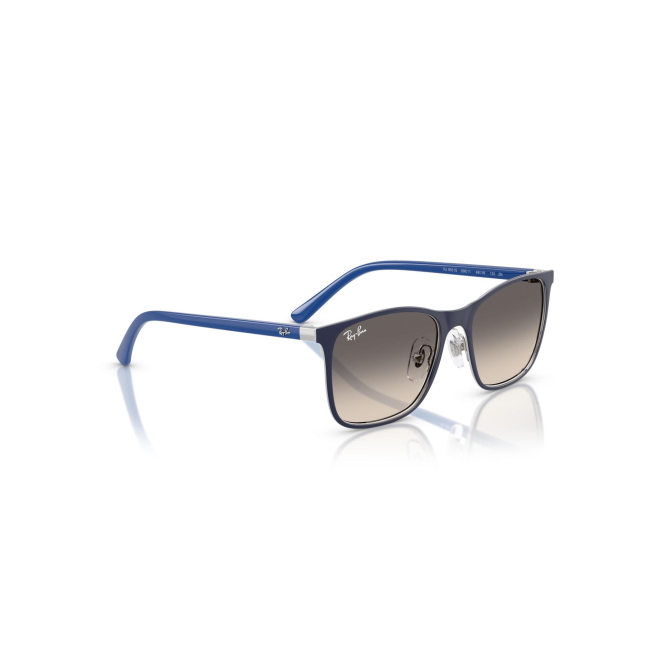 Ray-Ban Junior RB 9551S col. 298/11 è un occhiale da sole in metallo blu e aste celluloide blu e calibro 48.