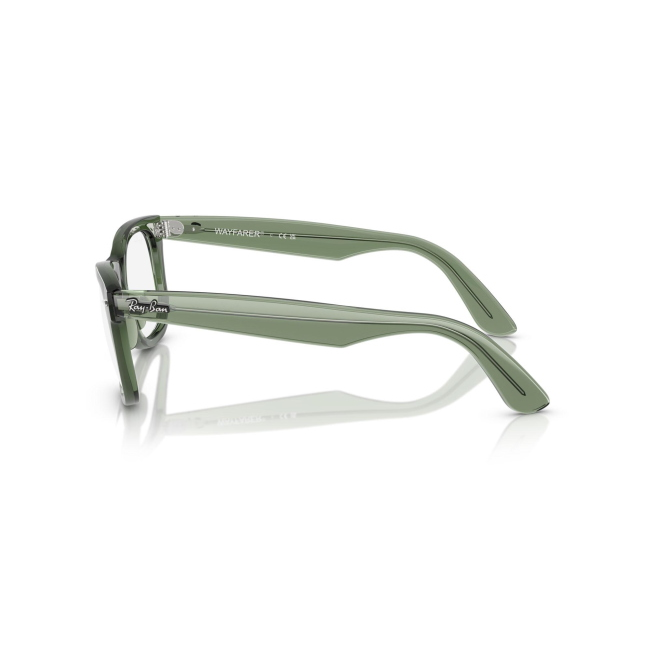 Ray-Ban RB 4340V WAYFARER col. 8418 è una montatura da vista in acetato verde translucido e calibro 50.