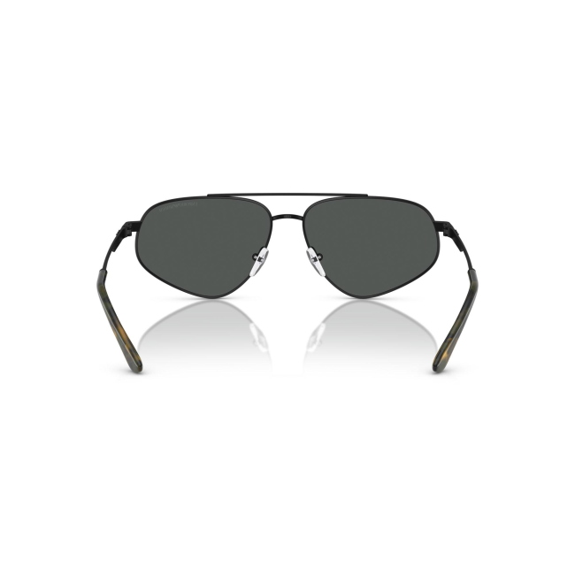 Emporio Armani EA 2156 col. 3001/87 è un occhiale da sole da uomo in metallo nero opaco, dalla forma pilot e calibro 59.