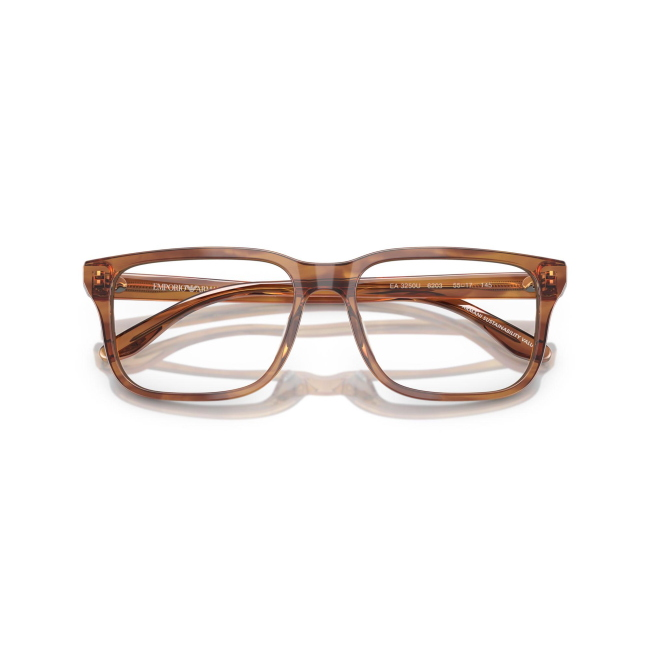 Emporio Armani EA 3250U col. 6203 è una montatura da vista da uomo in acetato marrone tartarugato, dalla forma rettangolare e calibro 56.