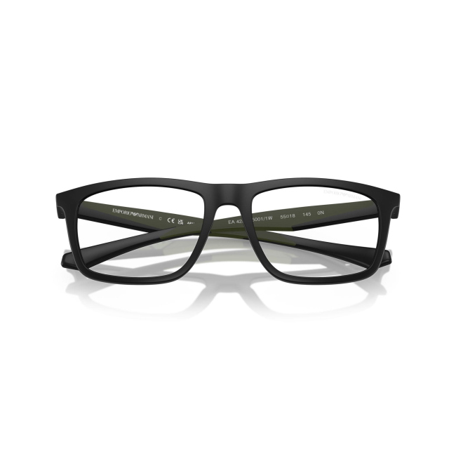 Emporio Armani EA 4235 + CLIP col. 5001/1W è un occhiale da sole da uomo in acetato nero satinato, dalla forma squadrata e calibro 53.