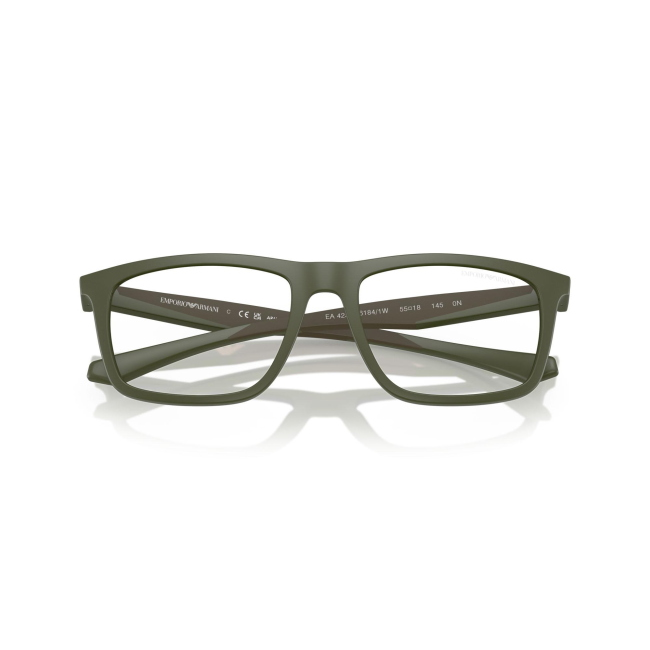 Emporio Armani EA 4235 + CLIP col. 6184/1W è un occhiale da sole in acetato verde satinato e calibro 53.