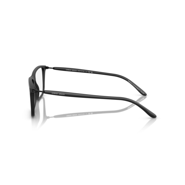 Giorgio Armani AR 7261 col. 5875 è una montatura da vista in acetato nero satinato e calibro 56.