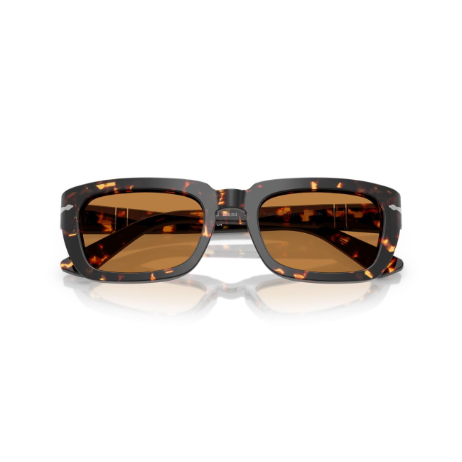 Persol PO 3367-S col. 985/53 è un occhiale da sole da donna in acetato tabacco virginia marroni, dalla forma pillow e calibro 54.