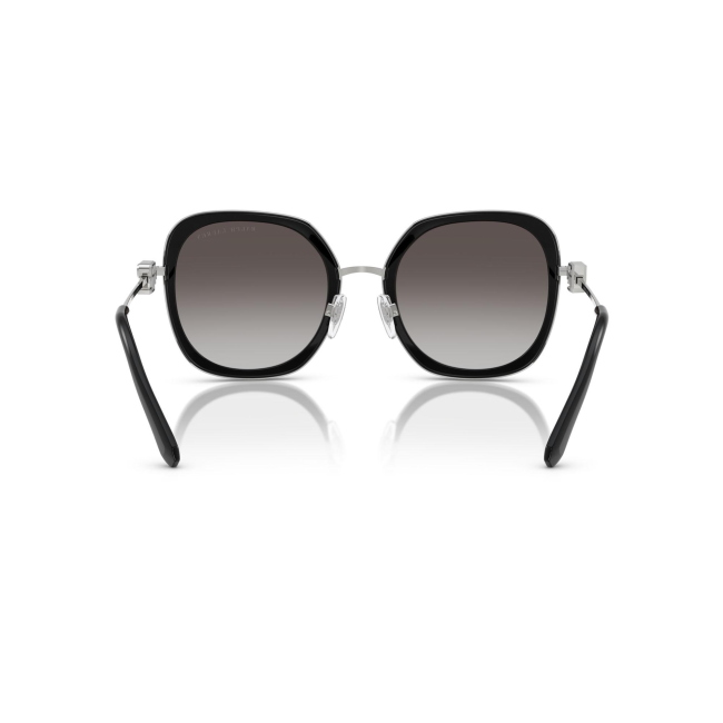 Ralph Lauren RL 7088 col. 9001/8G è un occhiale da sole in acetato nero e metallo argento e calibro 54.