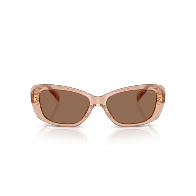 Ralph RA 5322U col. 6211/73 è un occhiale da sole in acetato marrone chiaro trasparente e calibro 55.