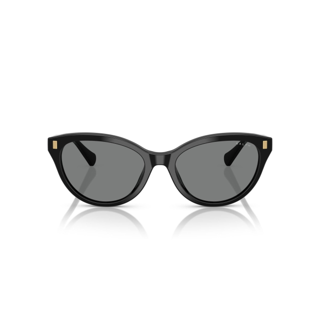Ralph RA 5326U col. 5001/87 è un occhiale da sole in acetato nero lucido e calibro 55.