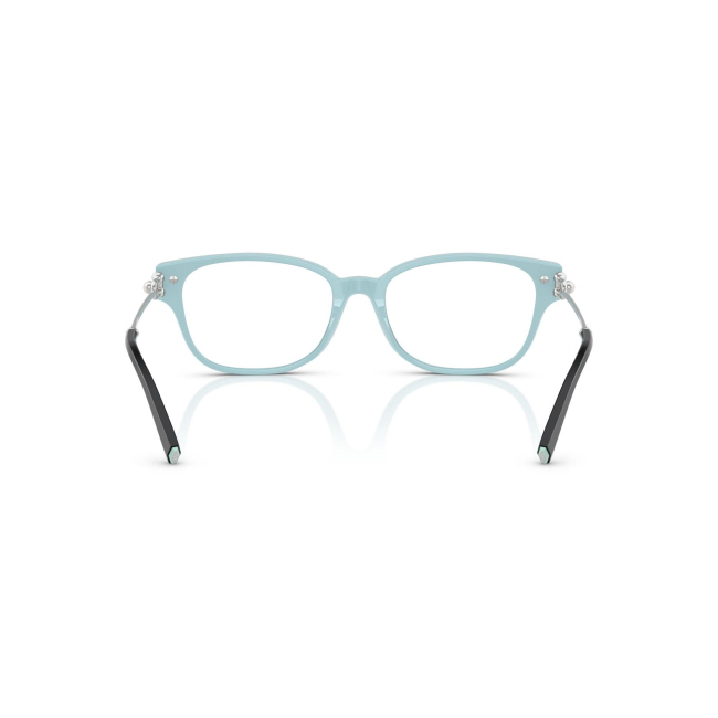 Tiffany & Co. TF 2262 col. 8055 è una montatura da vista da donna in acetato nero su blu tiffany, dalla forma pillow e calibro 52.