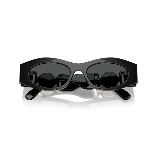 Versace VE 4480-U col. GB1/87 è un occhiale da sole da donna in acetato nero lucido, dalla forma cat eye e calibro 51.