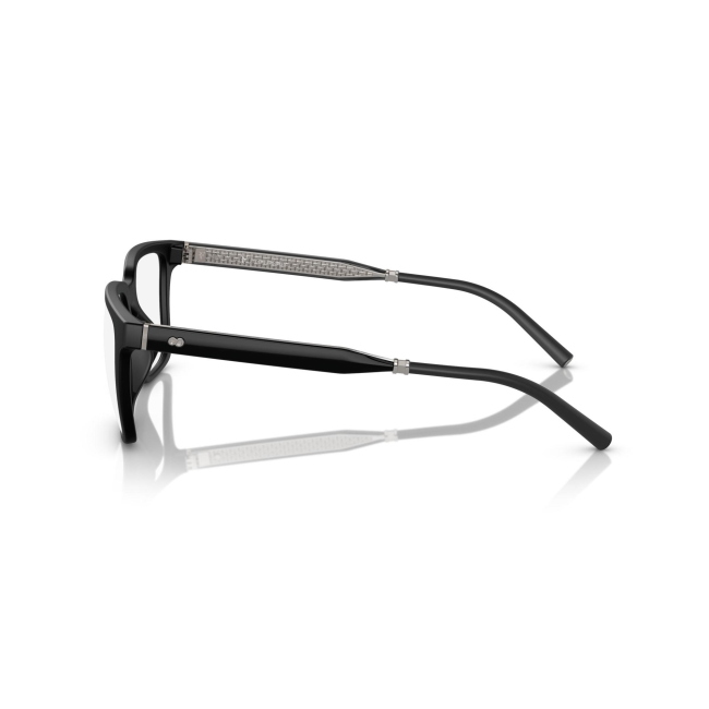 Oliver Peoples OV 5553U MR. FEDERER col. 7001 è una montatura da vista da uomo in acetato nero lucido e satinato, dalla forma rettangolare e calibro 52.