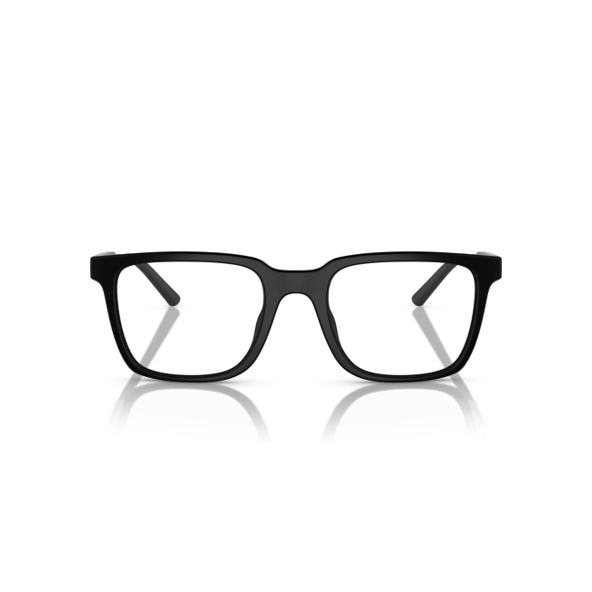 Oliver Peoples OV 5553U MR. FEDERER col. 7001 è una montatura da vista da uomo in acetato nero lucido e satinato, dalla forma rettangolare e calibro 52.