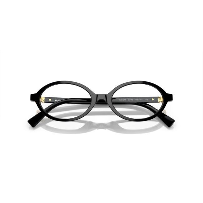 Miu Miu MU 01XV col. 1AB-1O1 è una montatura da vista da donna in acetato nero lucido, dalla forma ovale e calibro 50.