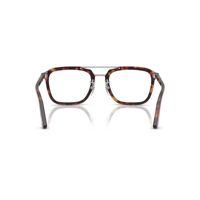 Persol PO 0204V col. 24 è una montatura da vista da donna in acetato marrone tartarugato, dalla forma squadrata e calibro 54.