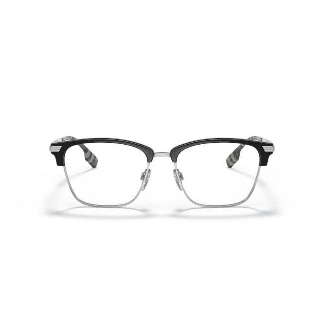 Burberry BE 2359 PEARCE col. 3001 è una montatura da vista da uomo in metallo argento, dalla forma squadrata e calibro 53.