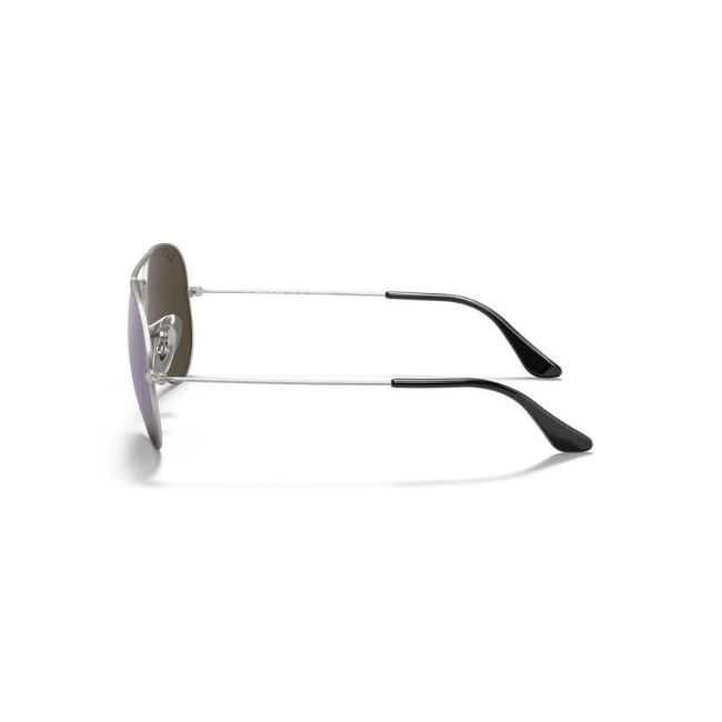 Ray-Ban 3025 SOLE col. 019/W3 è un occhiale da sole in metallo e calibro 58.
