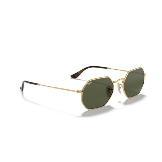 Ray-Ban 3556N SOLE col. 001 è un occhiale da sole in metallo e calibro 53.