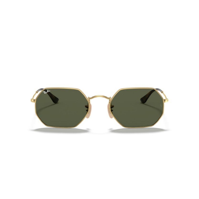 Ray-Ban 3556N SOLE col. 001 è un occhiale da sole in metallo e calibro 53.