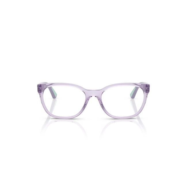 Vogue Kids VY 2033 col. 2745 è una montatura da vista in acetato viola trasparente e calibro 46.